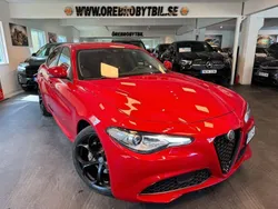 Röd Begagnad 2019 Alfa Romeo Giulia Tech Edition Sedan | 299 900 kr