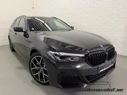 Grå Begagnad 2022 BMW 530e M Sport Kombi | 429 900 kr (Marknadspris)