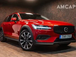 Röd Begagnad 2023 Volvo V60 CC Ultimate Kombi | 459 500 kr (Marknadspris)