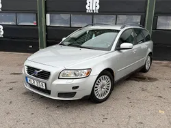 Ljusgrå Begagnad 2008 Volvo V50 Momentum Kombi | 39 900 kr (Marknadspris)