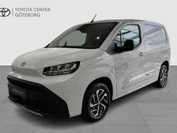 Vit Ny 2024 Toyota Proace City Van | 354 900 kr (Marknadspris)