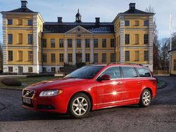 Röd Begagnad 2012 Volvo V70 Momentum Kombi | 52 000 kr (Marknadspris)