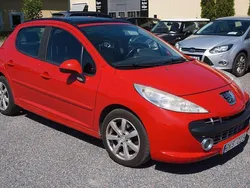Röd Begagnad 2007 Peugeot 207 Halvkombi | 24 900 kr (Marknadspris)
