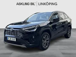 Svart Begagnad 2024 Toyota RAV4 Hybrid Executive SUV | 449 000 kr (Marknadspris)