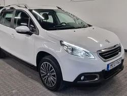 Vit Begagnad 2016 Peugeot 2008 SUV | 124 900 kr (Marknadspris)