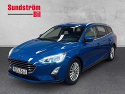 Blå Begagnad 2019 Ford Focus Titanium Kombi | 179 900 kr (Marknadspris)