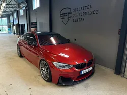 Gul Begagnad 2016 BMW M4 Competition Edition Sportkupé | 659 900 kr