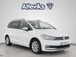 Vit Begagnad 2019 VW Touran Minibuss | 209 000 kr