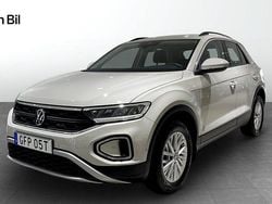 Grå Begagnad 2022 VW T-Roc SUV | 239 900 kr (Marknadspris)