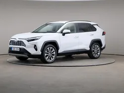 Vit Begagnad 2022 Toyota RAV4 Hybrid Executive SUV | 395 000 kr (Marknadspris)