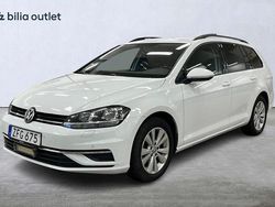 Vit Begagnad 2018 VW Golf VII Kombi | 139 900 kr (Marknadspris)