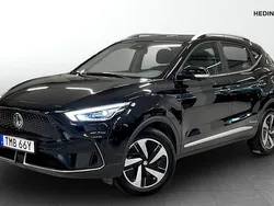 Svart (black) Begagnad 2022 MG ZS Luxury Sedan | 249 900 kr (Superpris)