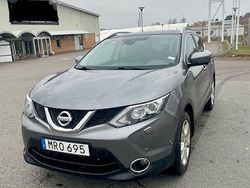 Grå Begagnad 2015 Nissan Qashqai SUV | 135 000 kr (Marknadspris)