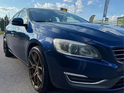Blå Begagnad 2015 Volvo V60 Momentum Kombi | 80 000 kr (Bra pris)