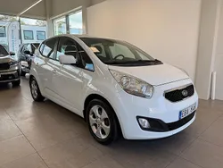 Vit Begagnad 2012 Kia Venga Comfort Halvkombi | 58 900 kr (Marknadspris)