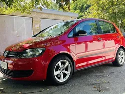 Röd Begagnad 2011 VW Golf Plus Cross Minibuss | 69 900 kr (Marknadspris)