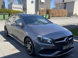 Grå Begagnad 2018 Mercedes A180 AMG line Halvkombi | 169 000 kr (Marknadspris)
