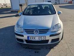 Silver Begagnad 2006 VW Golf V Comfortline Halvkombi | 16 900 kr (Marknadspris)