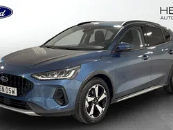 Blå (blue) Begagnad 2024 Ford Focus Active Halvkombi | 224 900 kr (Dyr)