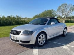 Silver Begagnad 2000 Audi TT Roadster Sport Cab | 99 000 kr (Marknadspris)