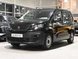 Svart Begagnad 2021 Peugeot Partner Van | 159 000 kr (Marknadspris)