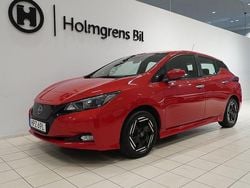 Röd Begagnad 2022 Nissan Leaf Acenta Halvkombi | 169 900 kr (Bra pris)