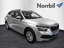 Silver (brilliant silver metallic) Begagnad 2023 Skoda Kamiq Ambition SUV | 249 900 kr (Marknadspris)
