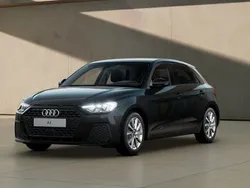 Svart (mytsvart metallic) Ny 2025 Audi A1 Sportback Proline Halvkombi | 301 200 kr (Marknadspris)
