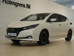 Vit Begagnad 2023 Nissan Leaf N-Connecta Halvkombi | 208 800 kr (Marknadspris)