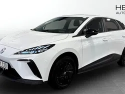 Vit (white) Begagnad 2023 MG MG4 EV Halvkombi | 259 900 kr (Marknadspris)