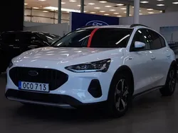 Vit Begagnad 2023 Ford Focus Active Halvkombi | 229 900 kr (Superpris)