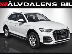 Vit Begagnad 2022 Audi Q5 Comfort SUV | 429 000 kr (Marknadspris)