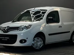 Vit Begagnad 2020 Renault Kangoo Minibuss | 129 900 kr (Marknadspris)
