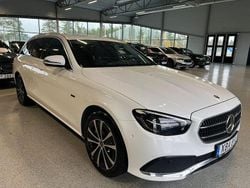 Vit Begagnad 2021 Mercedes E300 Avantgarde Kombi | 283 900 kr (Bra pris)