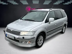 Grå Begagnad 2002 Mitsubishi Space Wagon Minibuss | 21 900 kr