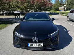 Svart Begagnad 2023 Mercedes EQE300 Avantgarde Sedan | 360 000 kr