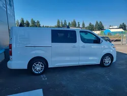 Vit Begagnad 2020 Citroën Jumpy Minibuss | 269 000 kr