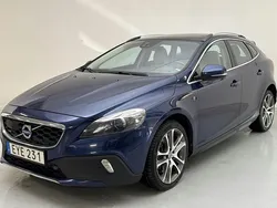 Blå Begagnad 2015 Volvo V40 CC Ocean Race Kombi | 144 800 kr