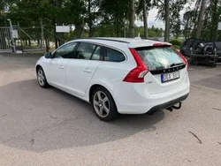 Vit Begagnad 2011 Volvo V60 Momentum Kombi | 64 000 kr (Bra pris)