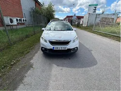 Vit Begagnad 2015 Peugeot 2008 SUV | 74 000 kr (Lite dyr)