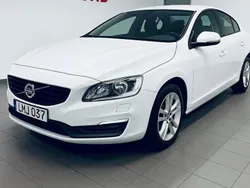 Vit Begagnad 2014 Volvo S60 Momentum Sedan | 109 900 kr (Bra pris)