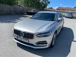 Silver Begagnad 2018 Volvo V90 Inscription Kombi | 269 900 kr (Marknadspris)