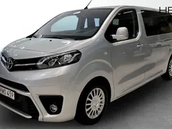 Silver Begagnad 2017 Toyota Proace Verso Kombi | 259 900 kr