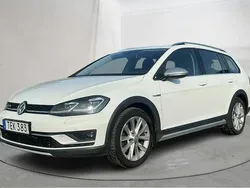 Vit Begagnad 2020 VW Golf VII Sedan | 145 000 kr (Marknadspris)