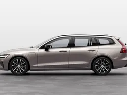 Grå Ny 2024 Volvo V60 Plus Kombi | 629 900 kr