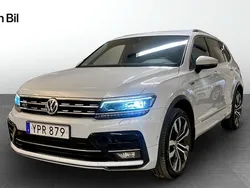 Ljusgrå (grå) Begagnad 2018 VW Tiguan Allspace R-line SUV | 304 900 kr (Marknadspris)