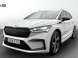 Vit Begagnad 2023 Skoda Enyaq iV SportlinePlus SUV | 474 500 kr (Marknadspris)