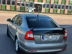 Brun Begagnad 2009 Skoda Octavia Elegance Halvkombi | 57 000 kr (Lite dyr)