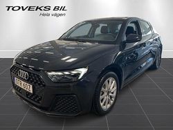 Grå (manhattangrå metallic) Begagnad 2024 Audi A1 Sportback Proline Halvkombi | 224 900 kr (Marknadspris)