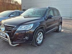 Svart Begagnad 2010 VW Tiguan Sportline SUV | 59 900 kr (Superpris)